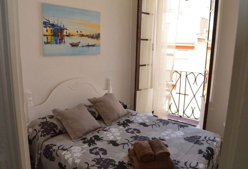 Tarragonasuites 22st Francesc Enrique