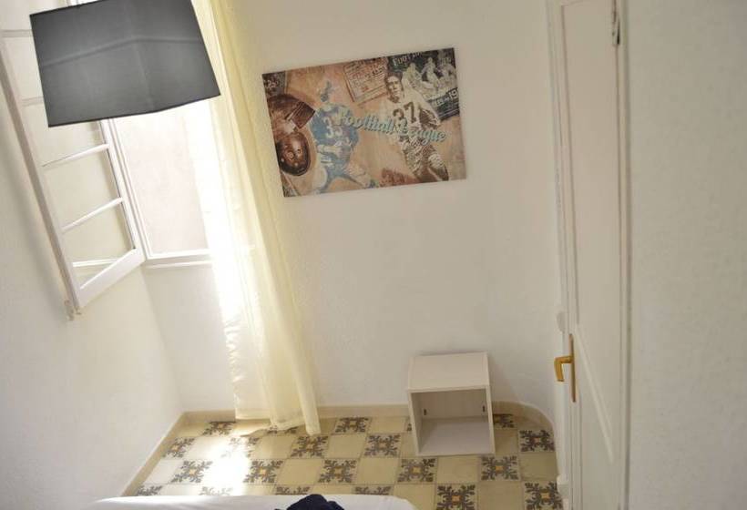 Tarragonasuites 22st Francesc Enrique