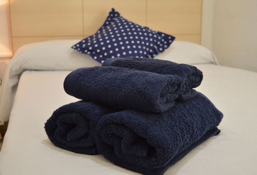 Tarragonasuites 22st Francesc Enrique