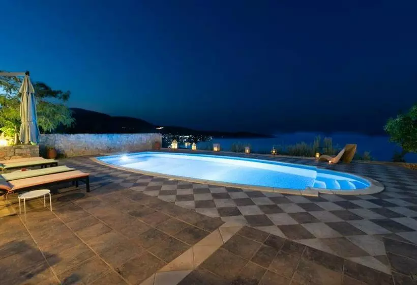 Villa Bamour With Paradise View