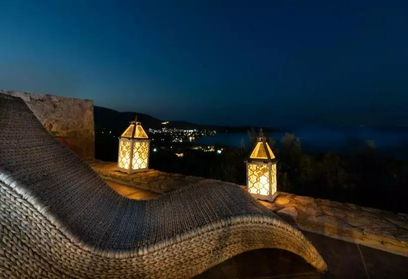 Villa Bamour With Paradise View