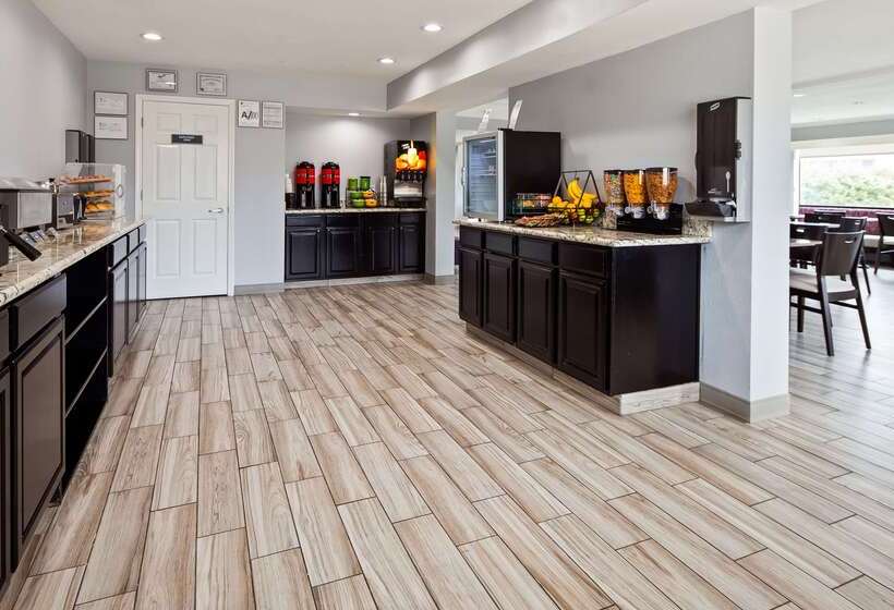 בית מלון כפרי Best Western Garden Inn