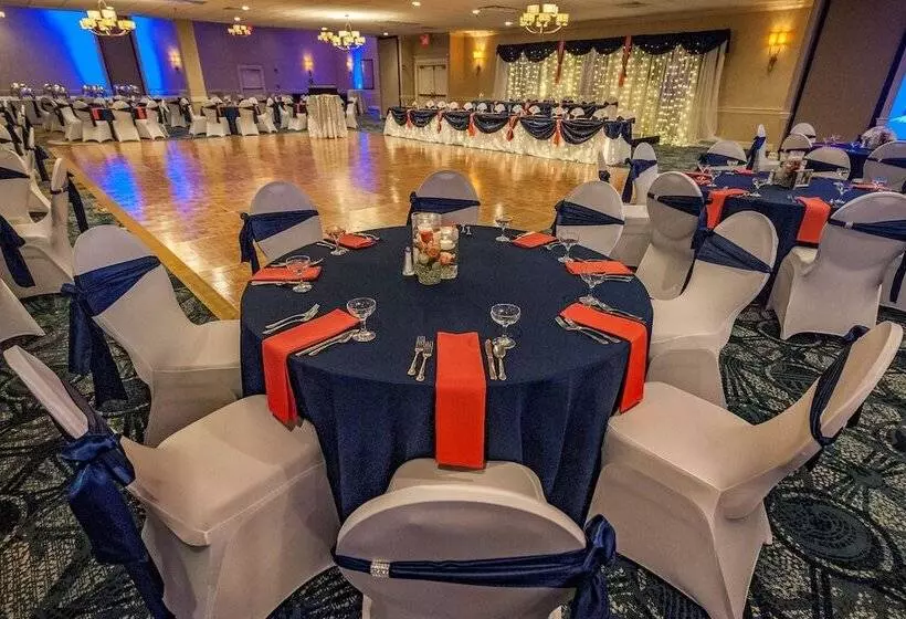 فندق Best Western Plus Strongsville Cleveland