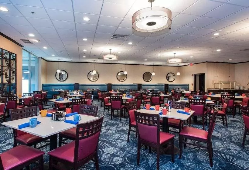 فندق Best Western Plus Strongsville Cleveland