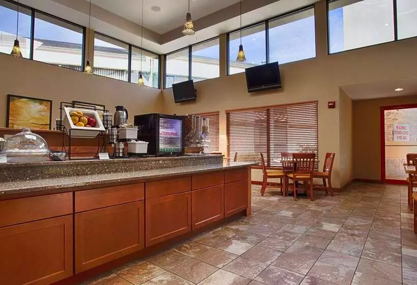 Best Western Plus York Hotel And Conference Center