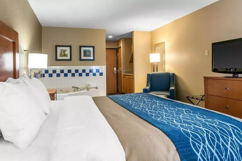 호텔 Comfort Inn & Suites Napoleon