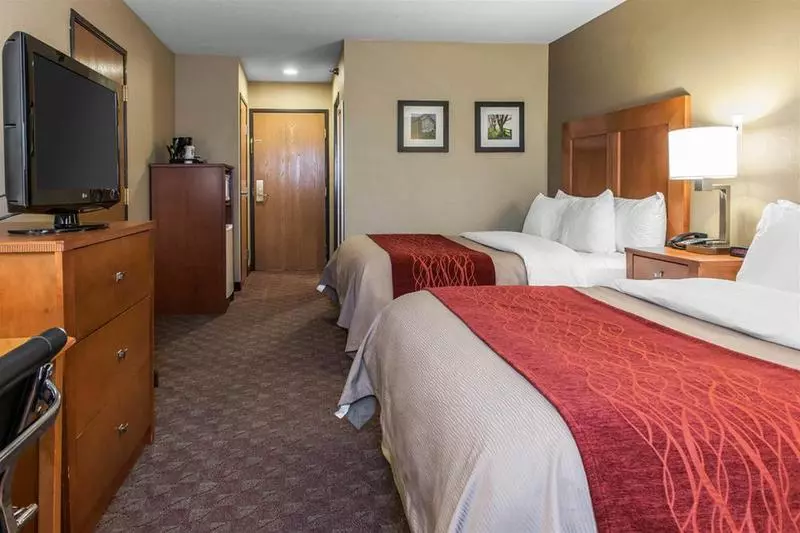 호텔 Comfort Inn & Suites Napoleon