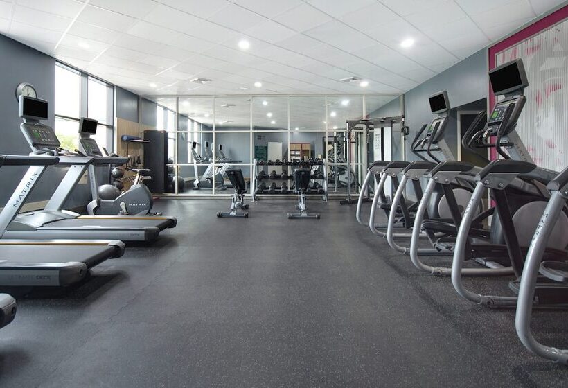 בית מלון כפרי Crowne Plaza Auburn Hills, An Ihg