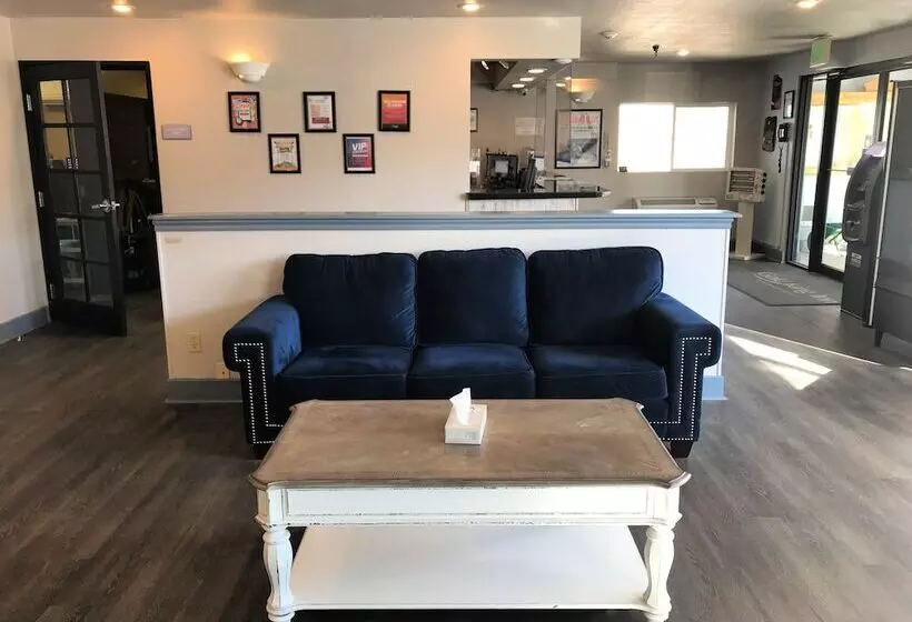 Отель Gold King Mountain Inn