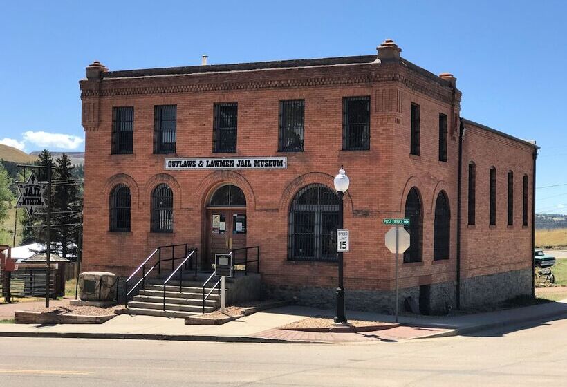 ホテル Gold King Mountain Inn