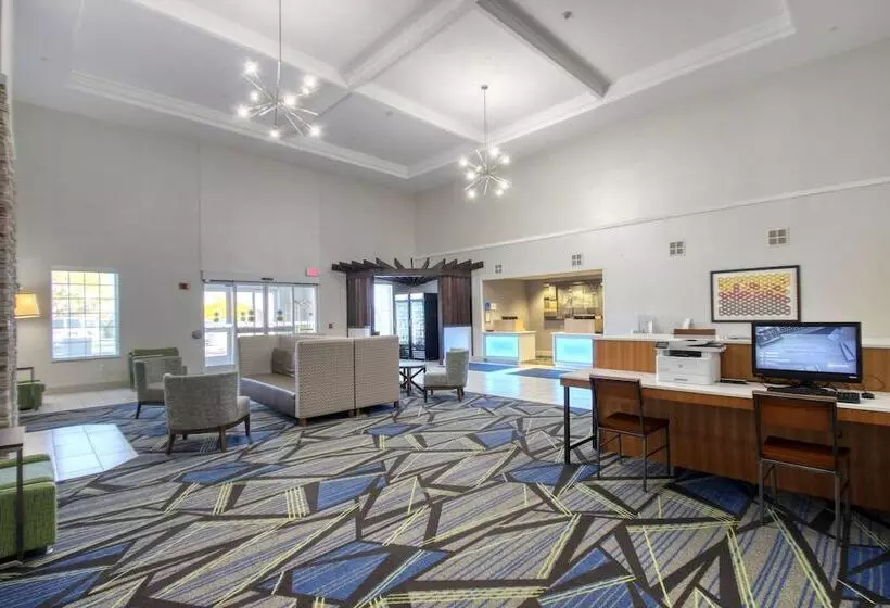 Holiday Inn Express Hotel & Suites Oshkosh   State Route 41, An Ihg