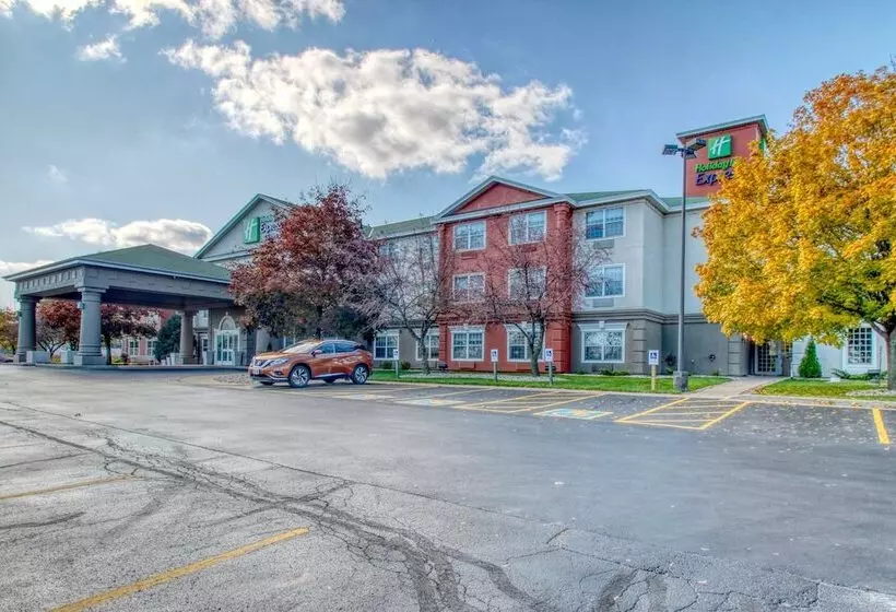 Holiday Inn Express Hotel & Suites Oshkosh   State Route 41, An Ihg