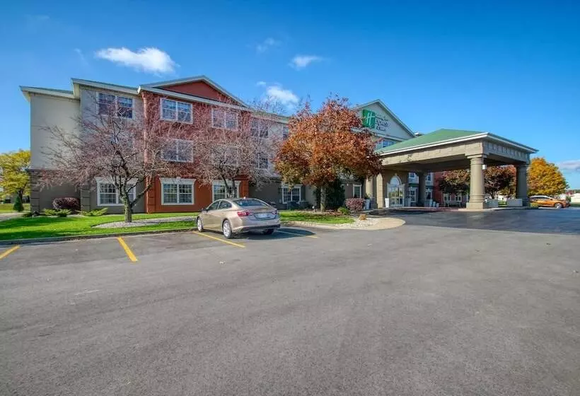 Holiday Inn Express Hotel & Suites Oshkosh   State Route 41, An Ihg