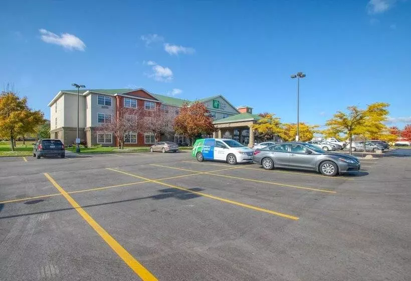 Holiday Inn Express Hotel & Suites Oshkosh   State Route 41, An Ihg