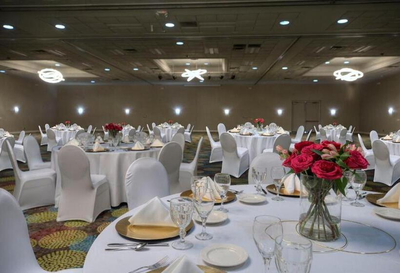 酒店 Holiday Inn Express Janesville I 90 & Us Highway 14, An Ihg