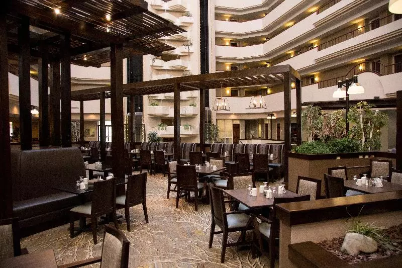 בית מלון כפרי Holiday Inn Rapid City   Rushmore Plaza, An Ihg