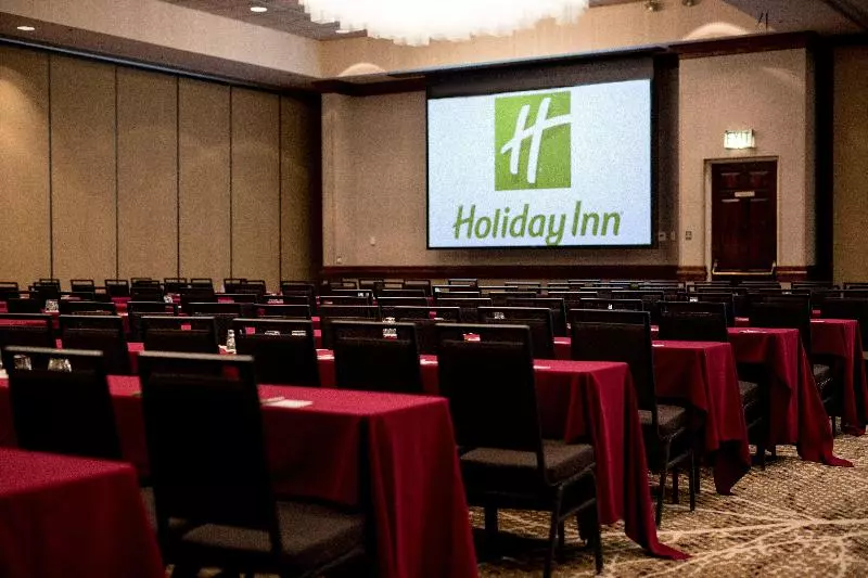 בית מלון כפרי Holiday Inn Rapid City   Rushmore Plaza, An Ihg