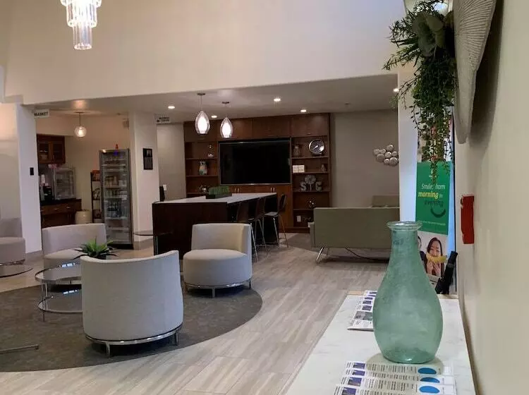 酒店 Holiday Inn Selma   Swancourt By Ihg