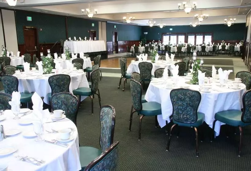 酒店 Holiday Inn Selma   Swancourt By Ihg