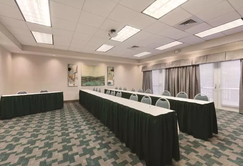 בית מלון כפרי Homewood Suites By Hilton Atlantaalpharetta