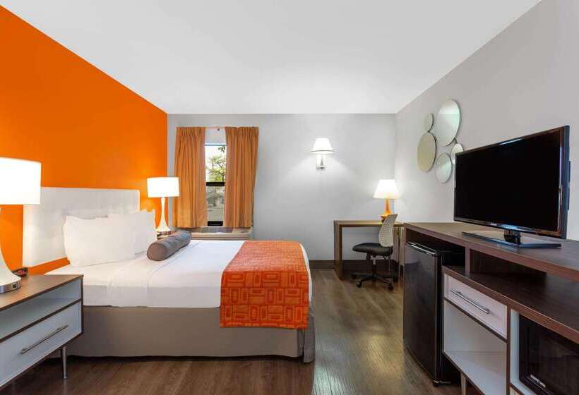 בית מלון כפרי Howard Johnson By Wyndham Waukegan Great Lakes