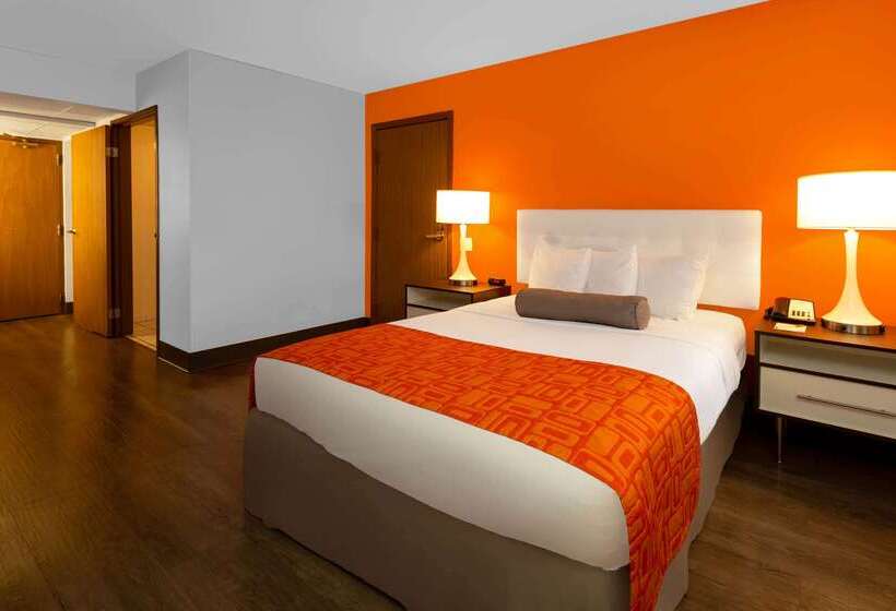 בית מלון כפרי Howard Johnson By Wyndham Waukegan Great Lakes