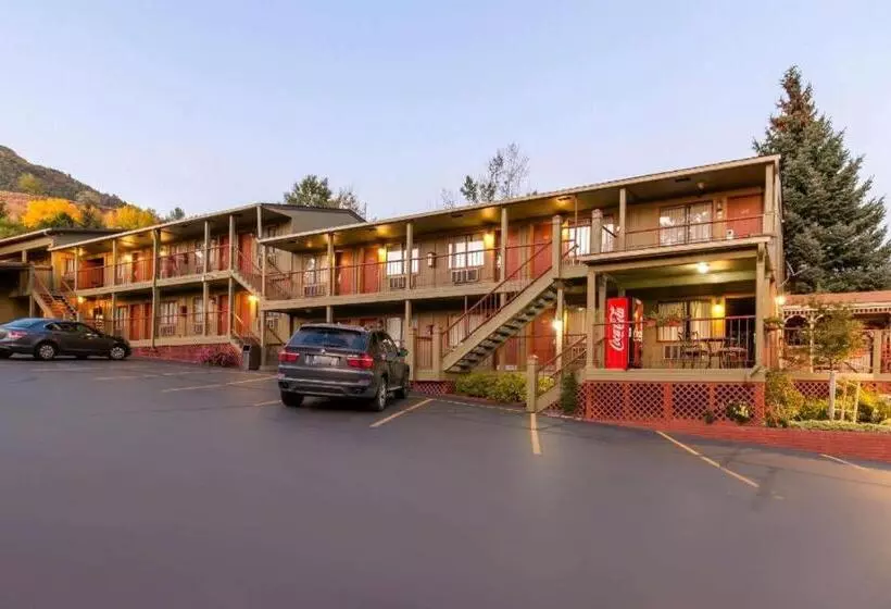 Отель Rodeway Inn