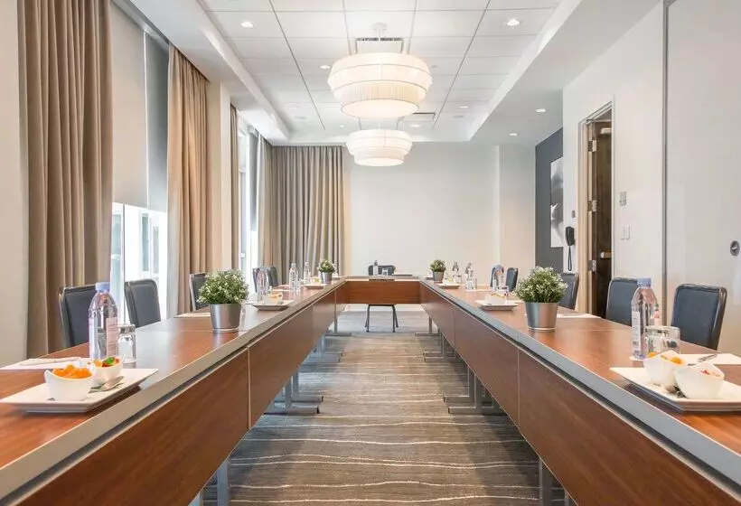 Отель Sonesta Fort Lauderdale Beach