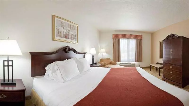 هتل Country Inn & Suites By Radisson, Rj Stadium   Tampa Airport East