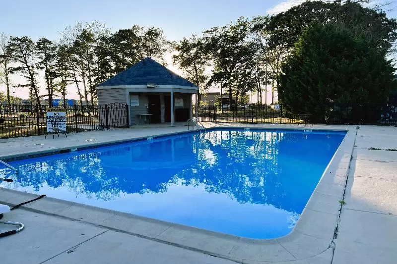 The Plaza On The Pike Hotel Atlantic City West By Oyo