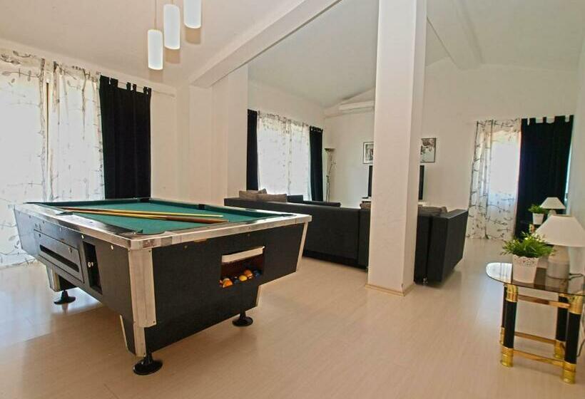 Apartments Marija 85