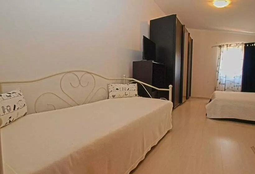 Apartments Marija 85