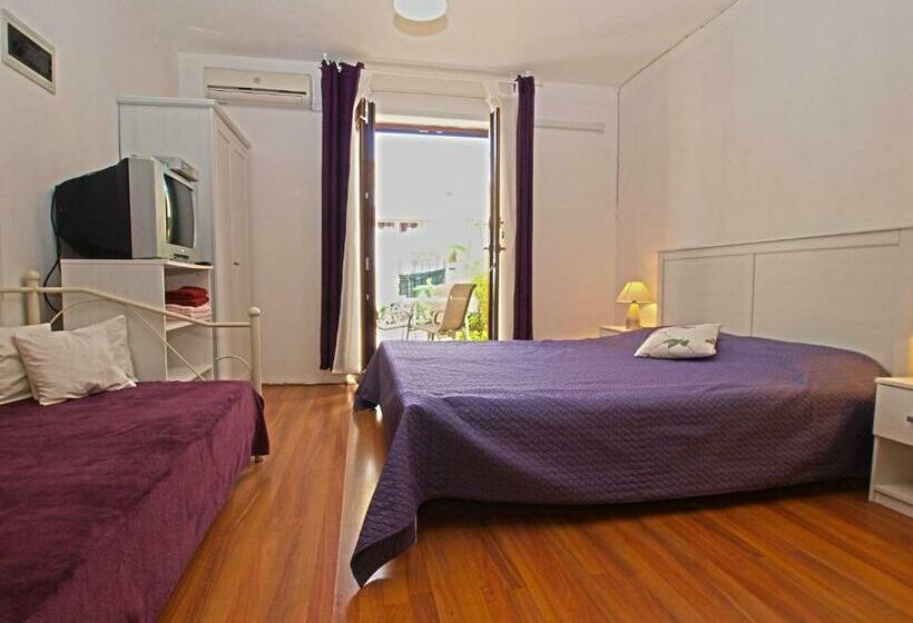 Apartments Marija 85