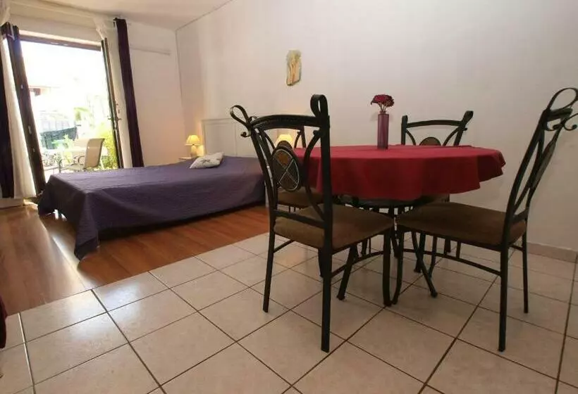 Apartments Marija 85