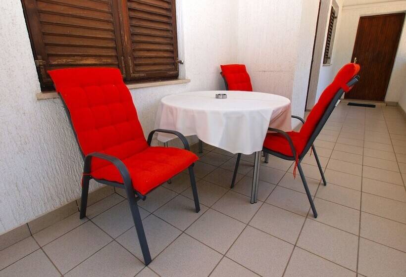 Apartments Marija 85