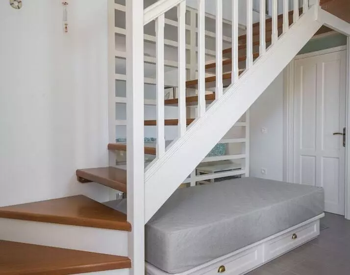 Blue Wave Astradeni House