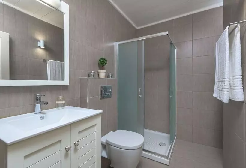 Blue Wave Astradeni House