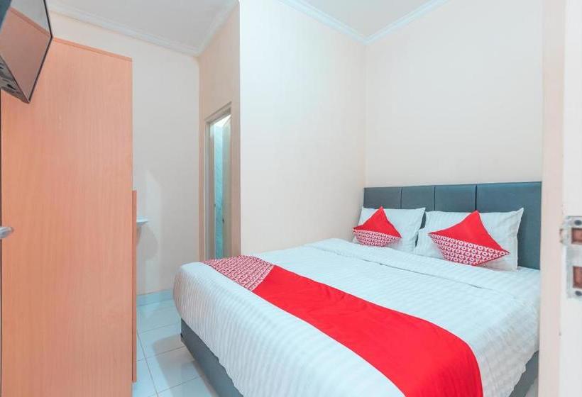 בית מלון כפרי Oyo 1841 Kathyrn Residence