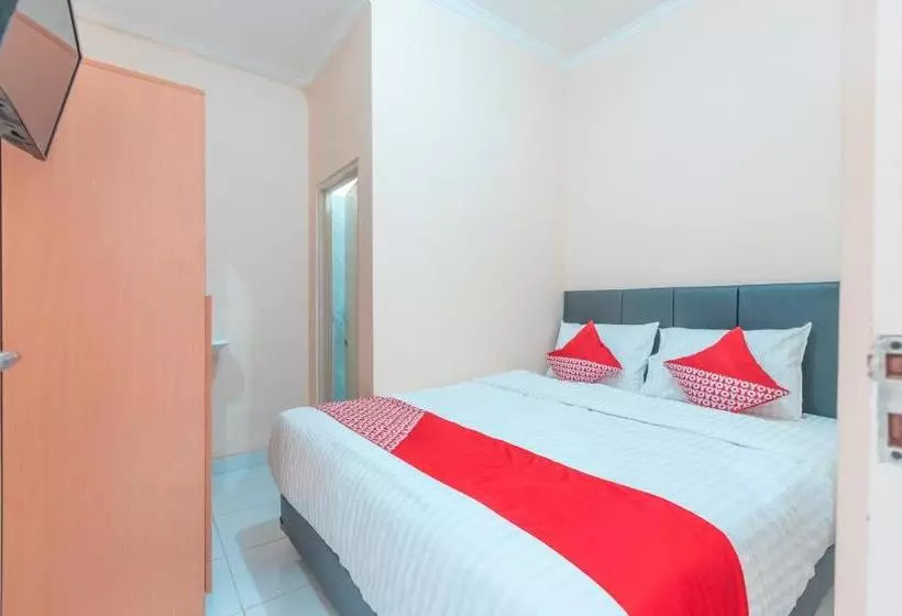 Hotelli Oyo 1841 Kathyrn Residence