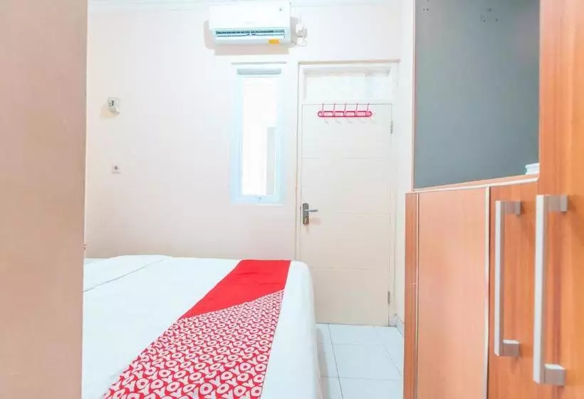 Hotelli Oyo 1841 Kathyrn Residence