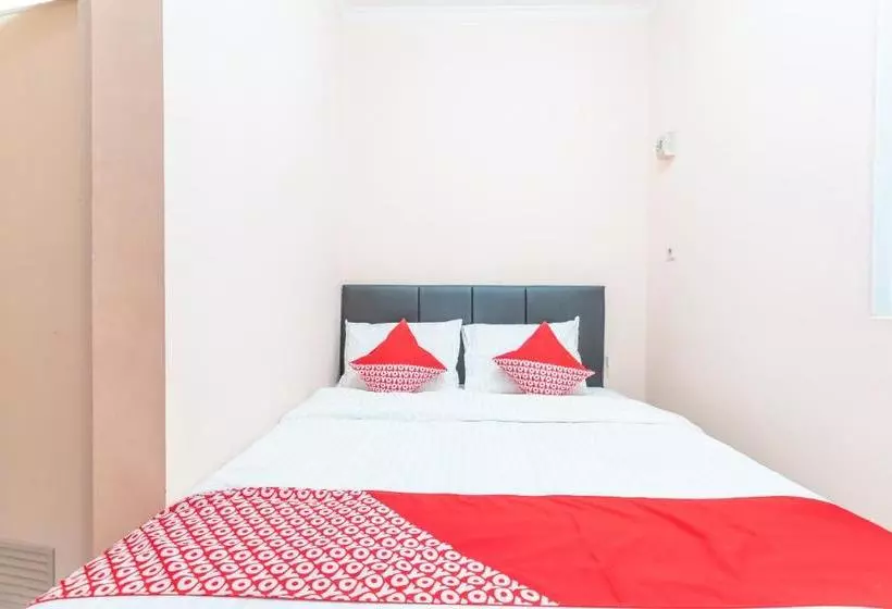 Hotelli Oyo 1841 Kathyrn Residence