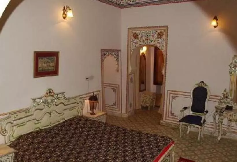 ホテル Bassi Fort Palace Chittorgarh