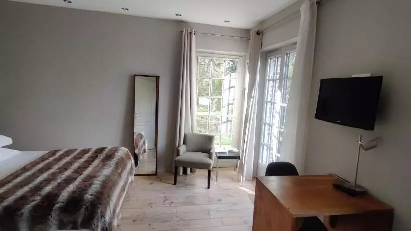 ホテル Clos Masure