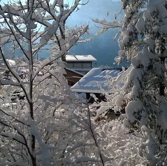 Hotelli Village Vacances Le Salvagny