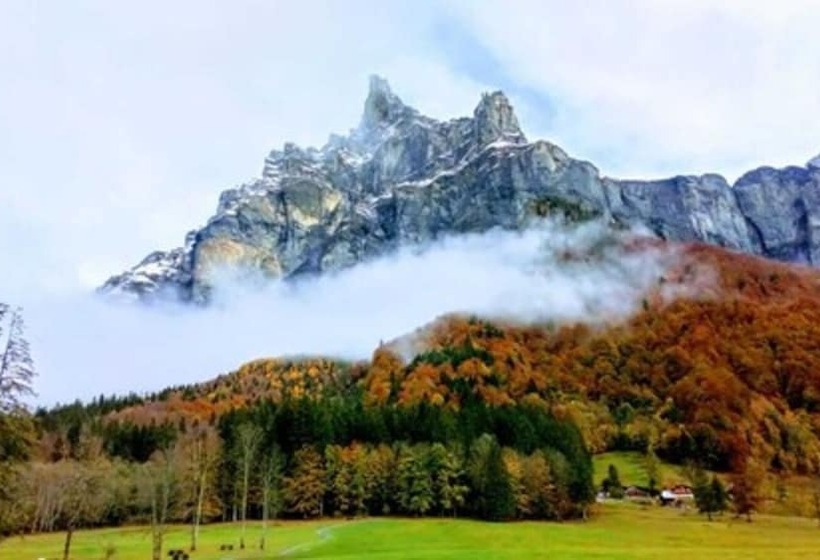 هتل Village Vacances Le Salvagny