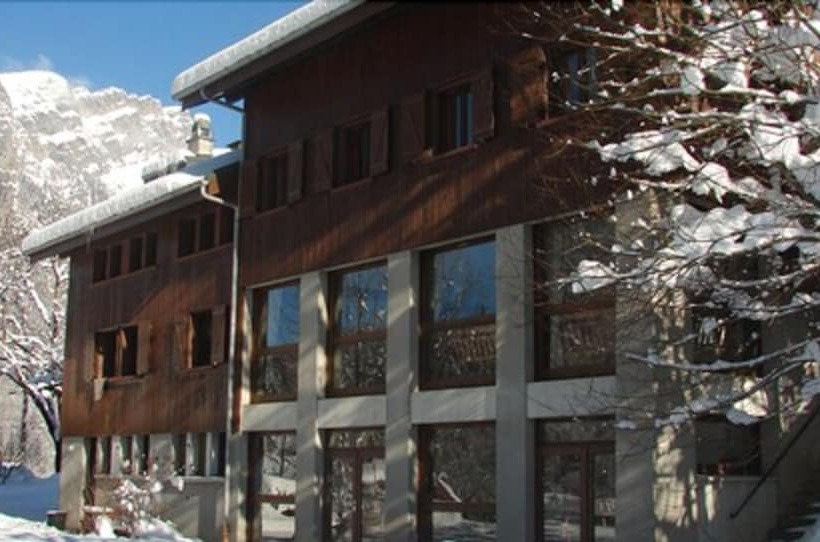 هتل Village Vacances Le Salvagny