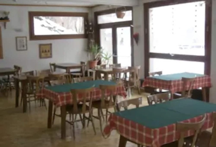 هتل Village Vacances Le Salvagny