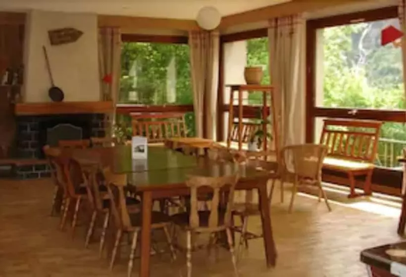 Hotelli Village Vacances Le Salvagny