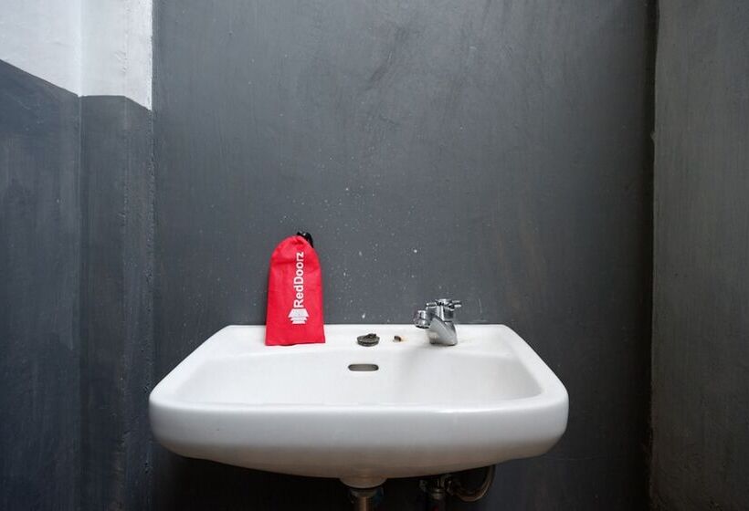 בית מלון כפרי Reddoorz Near Universitas Cokroaminoto Palopo