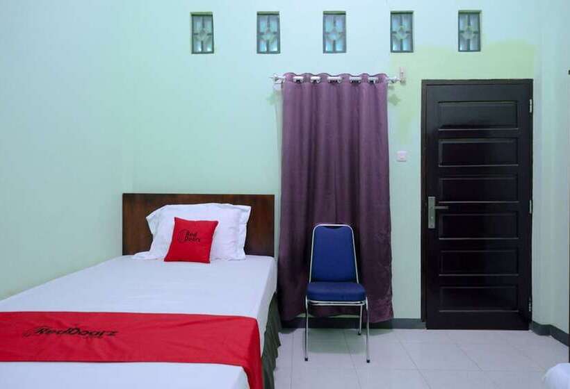 בית מלון כפרי Reddoorz Near Universitas Cokroaminoto Palopo